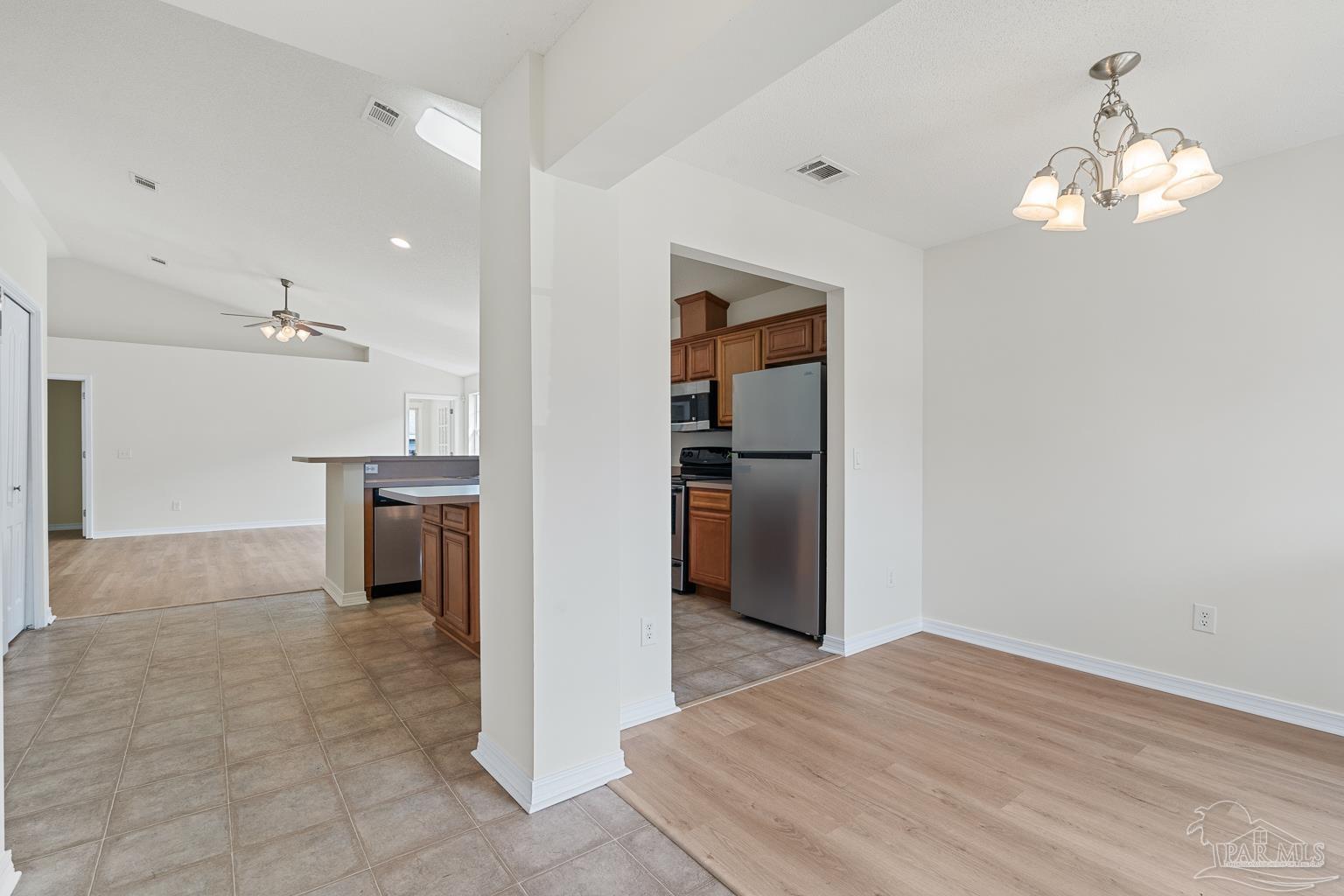 176 Creekview Dr