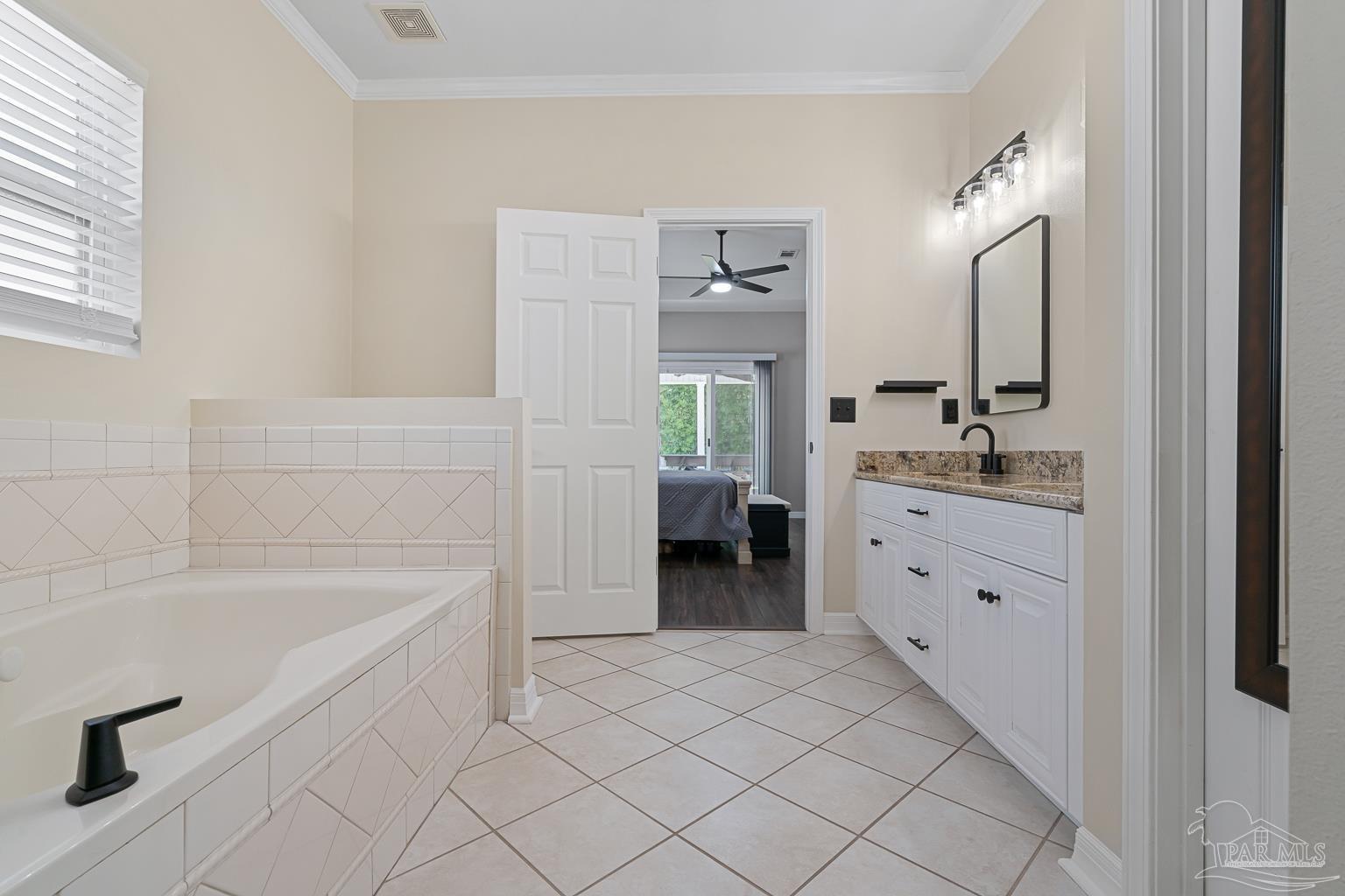 1511 Navaho Ct