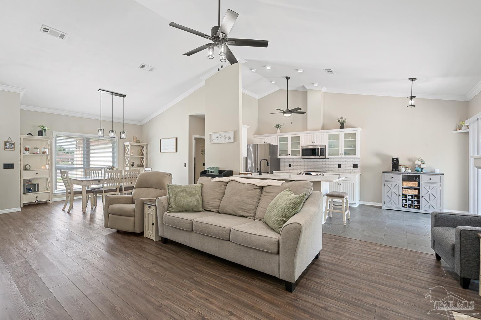 1511 Navaho Ct