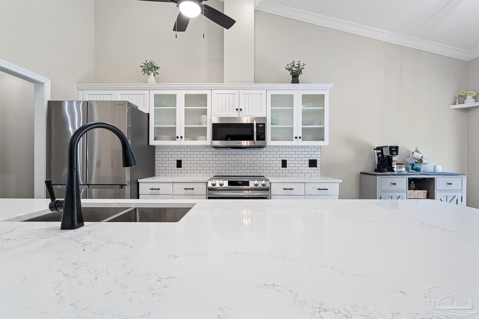 1511 Navaho Ct