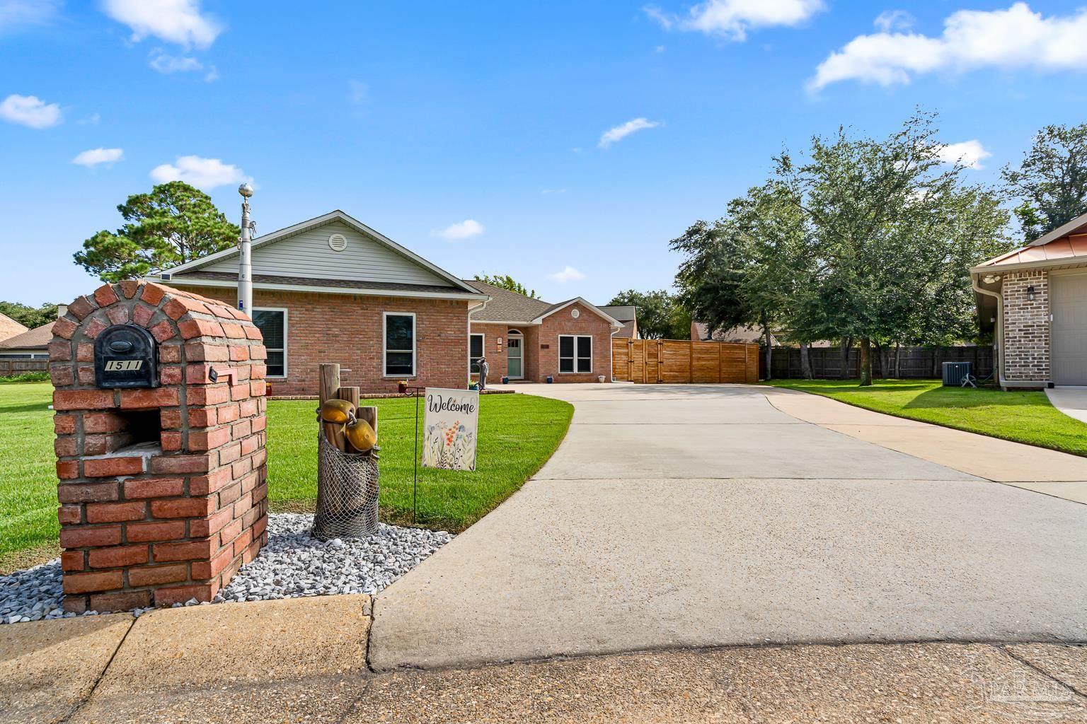 1511 Navaho Ct