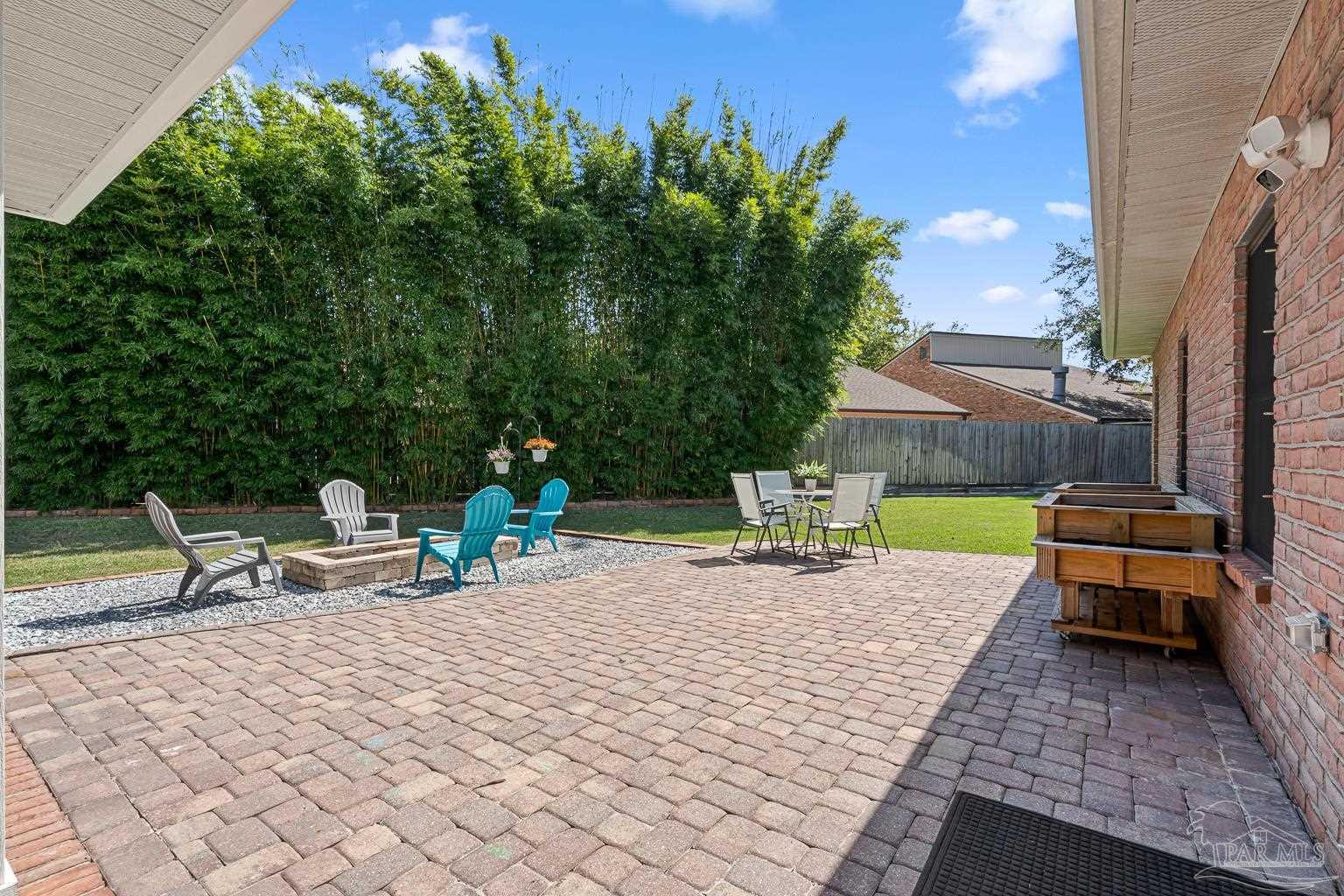 1511 Navaho Ct