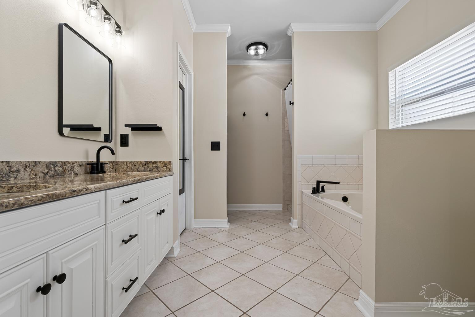 1511 Navaho Ct