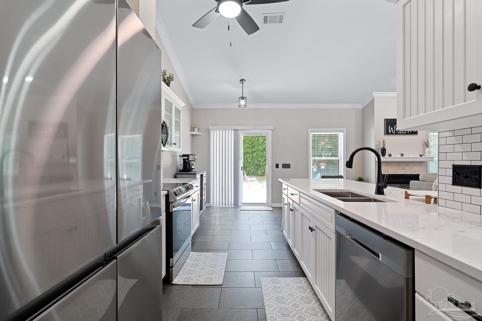 1511 Navaho Ct