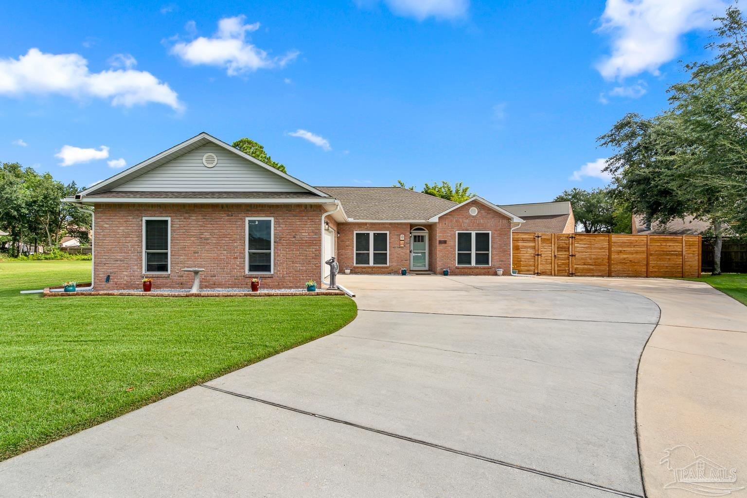 1511 Navaho Ct