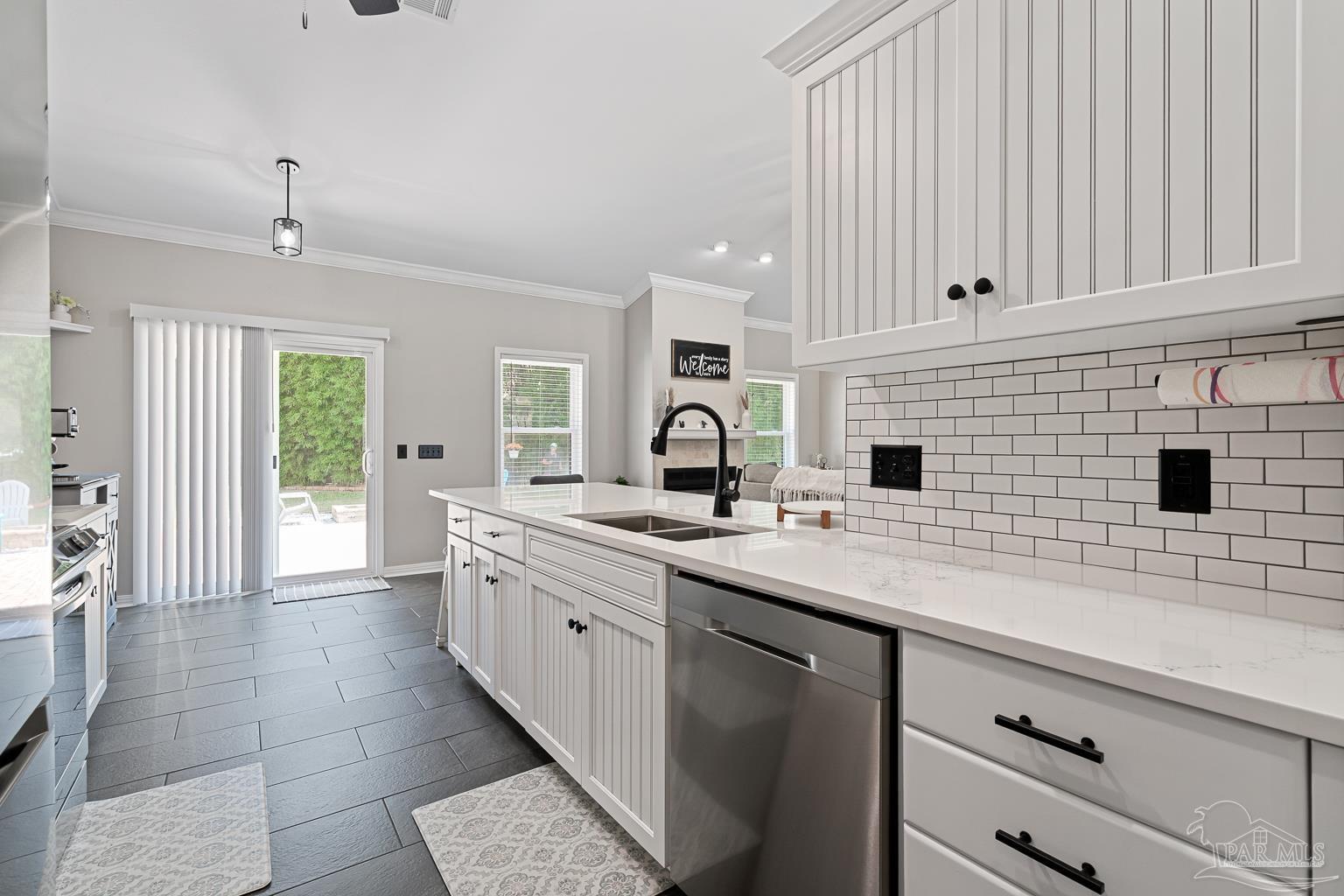 1511 Navaho Ct