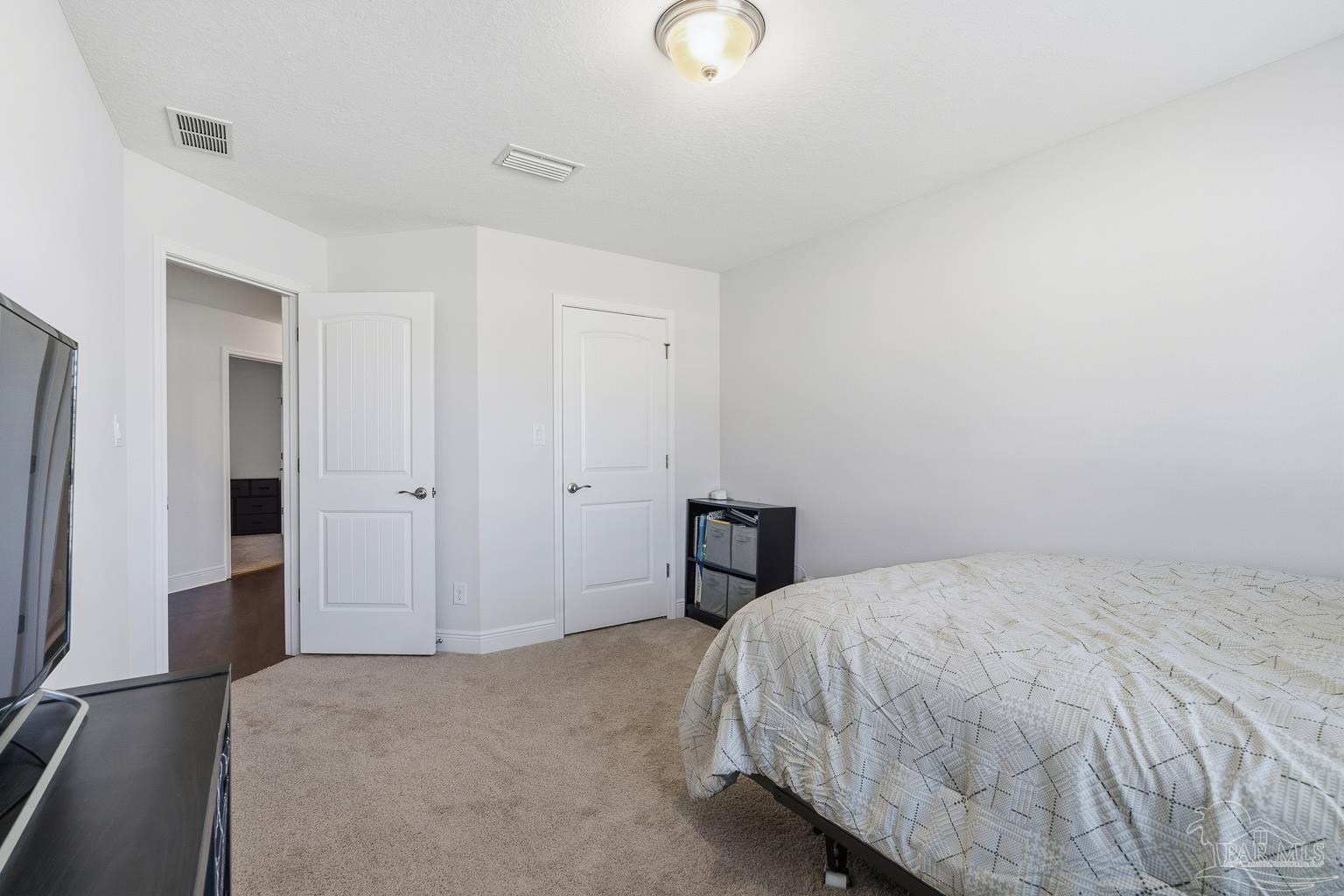 5961 Makenna Dr
