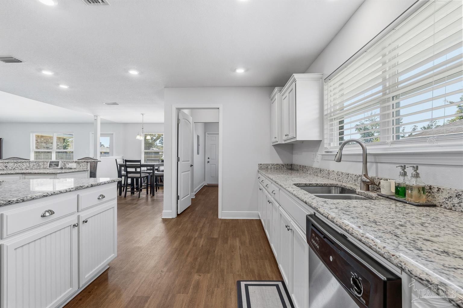 5961 Makenna Dr