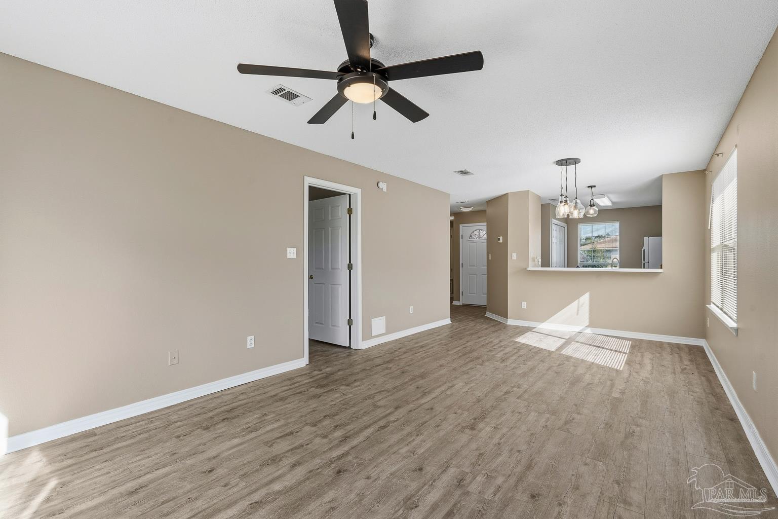 1099 Antigua Cir