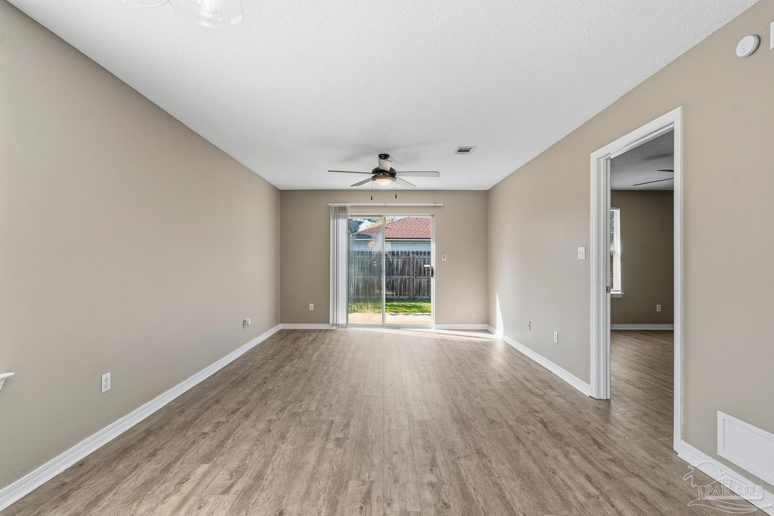 1099 Antigua Cir