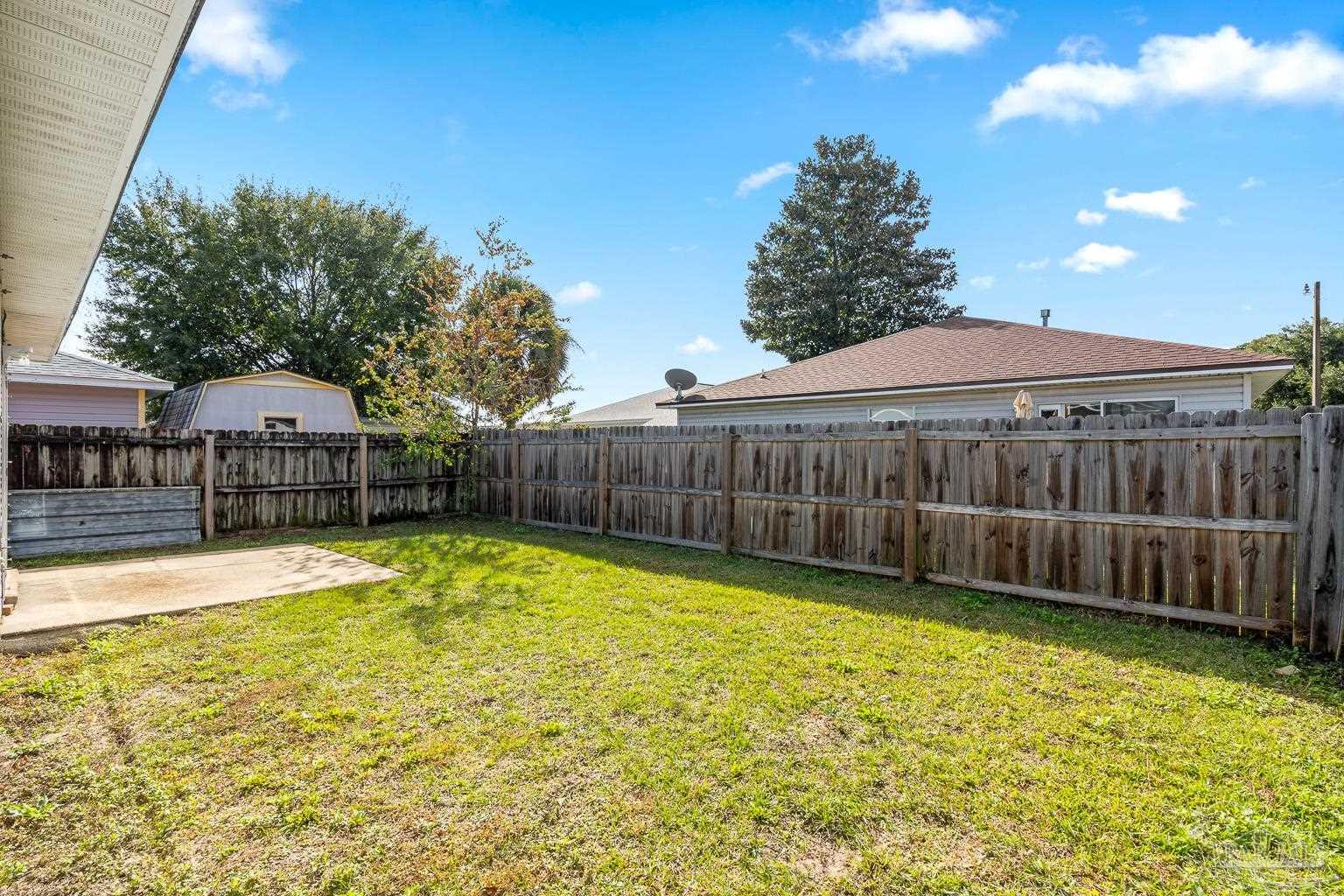 1099 Antigua Cir