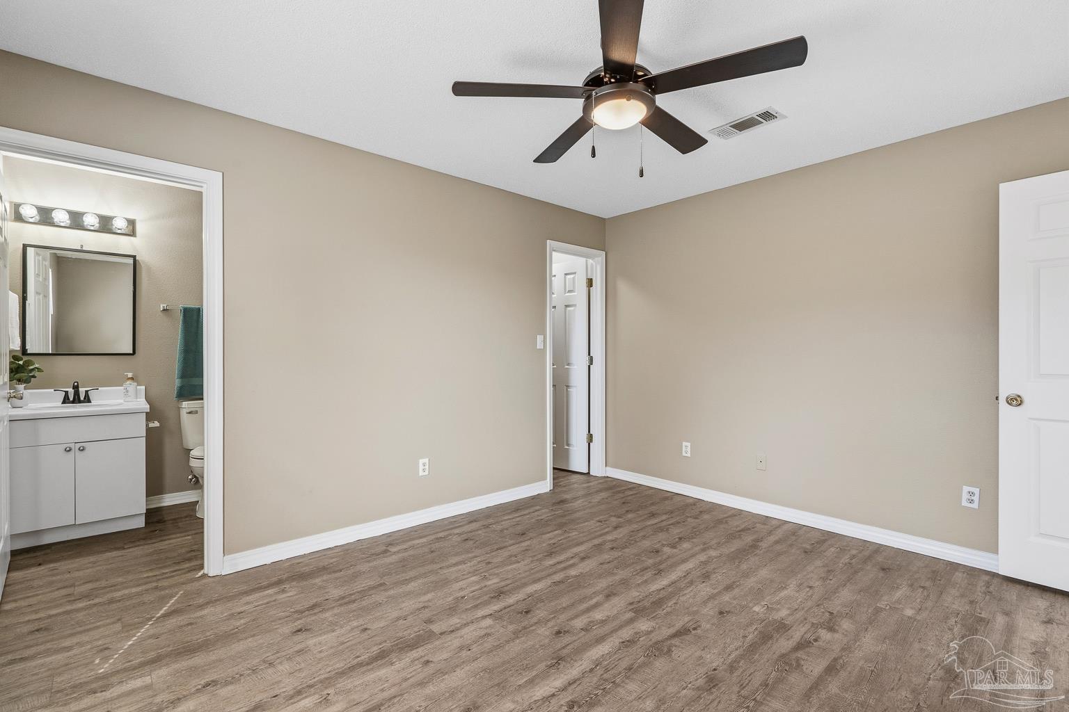 1099 Antigua Cir