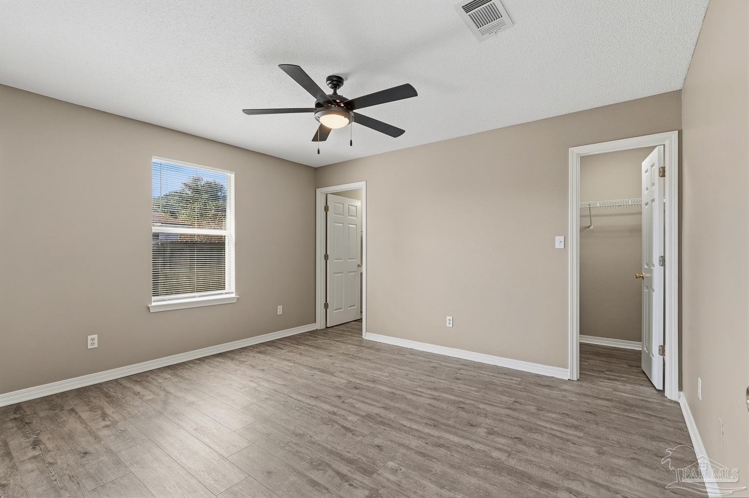 1099 Antigua Cir
