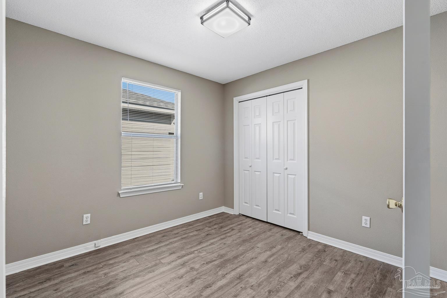1099 Antigua Cir