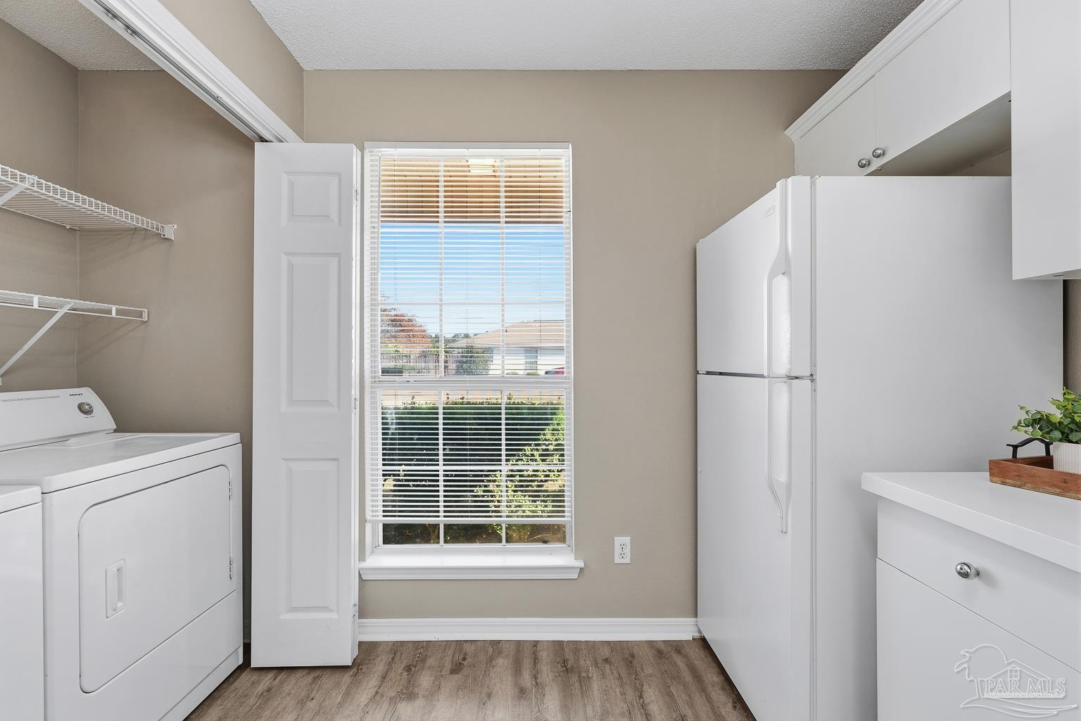 1099 Antigua Cir