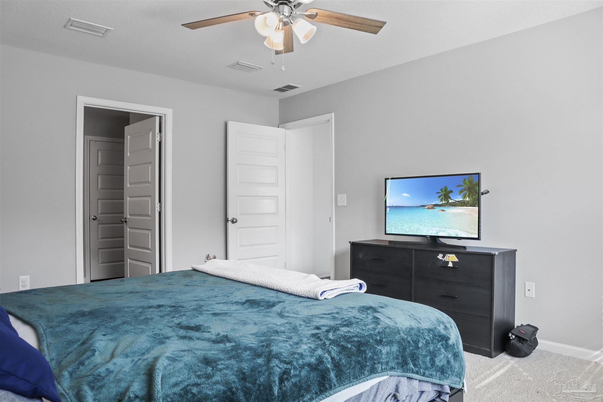 10509 Queens Gate Cir