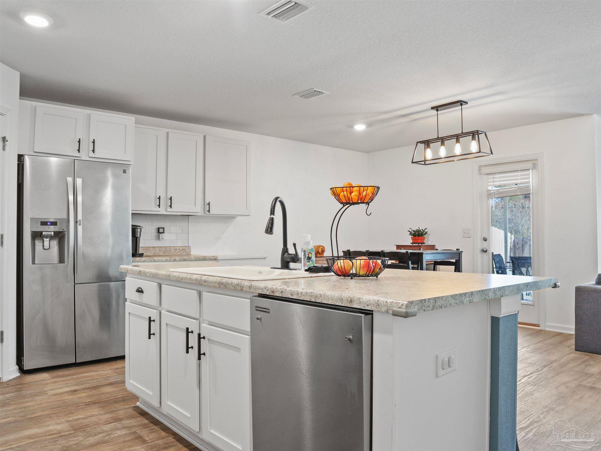 10509 Queens Gate Cir