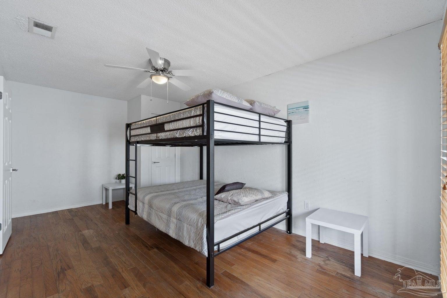 7488 Harvest Village Ct