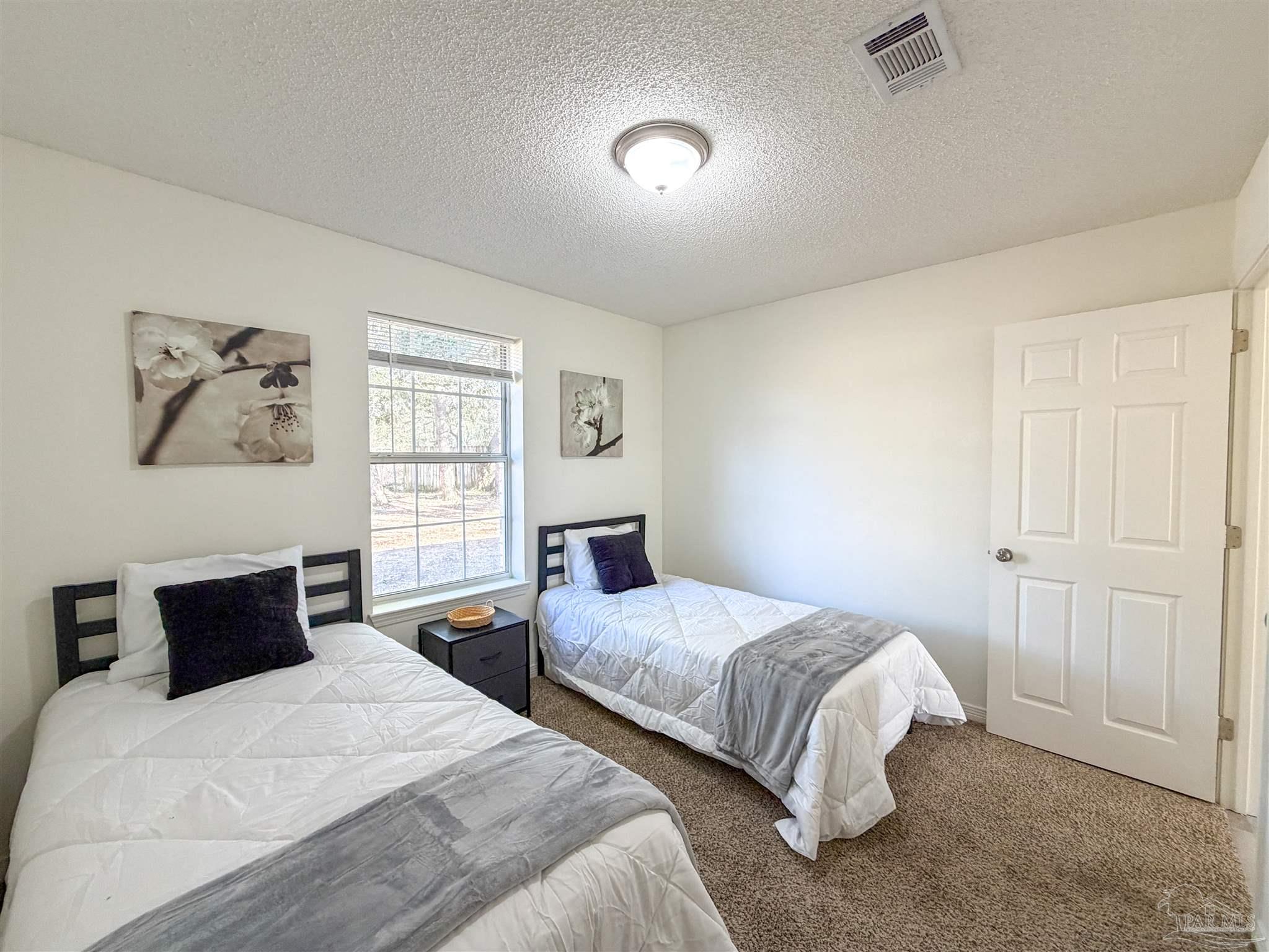 10660 Creek Ridge Dr