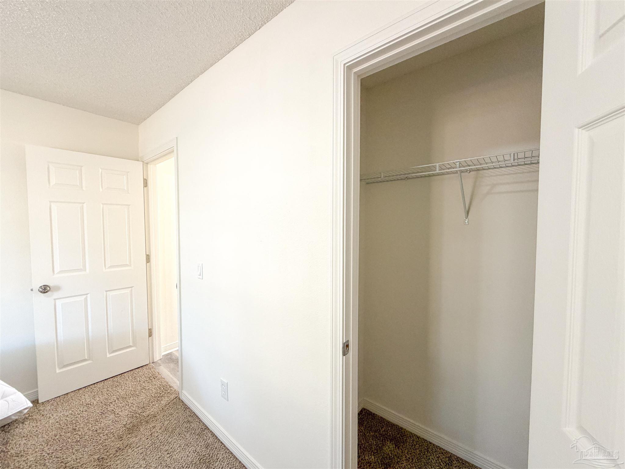 10660 Creek Ridge Dr