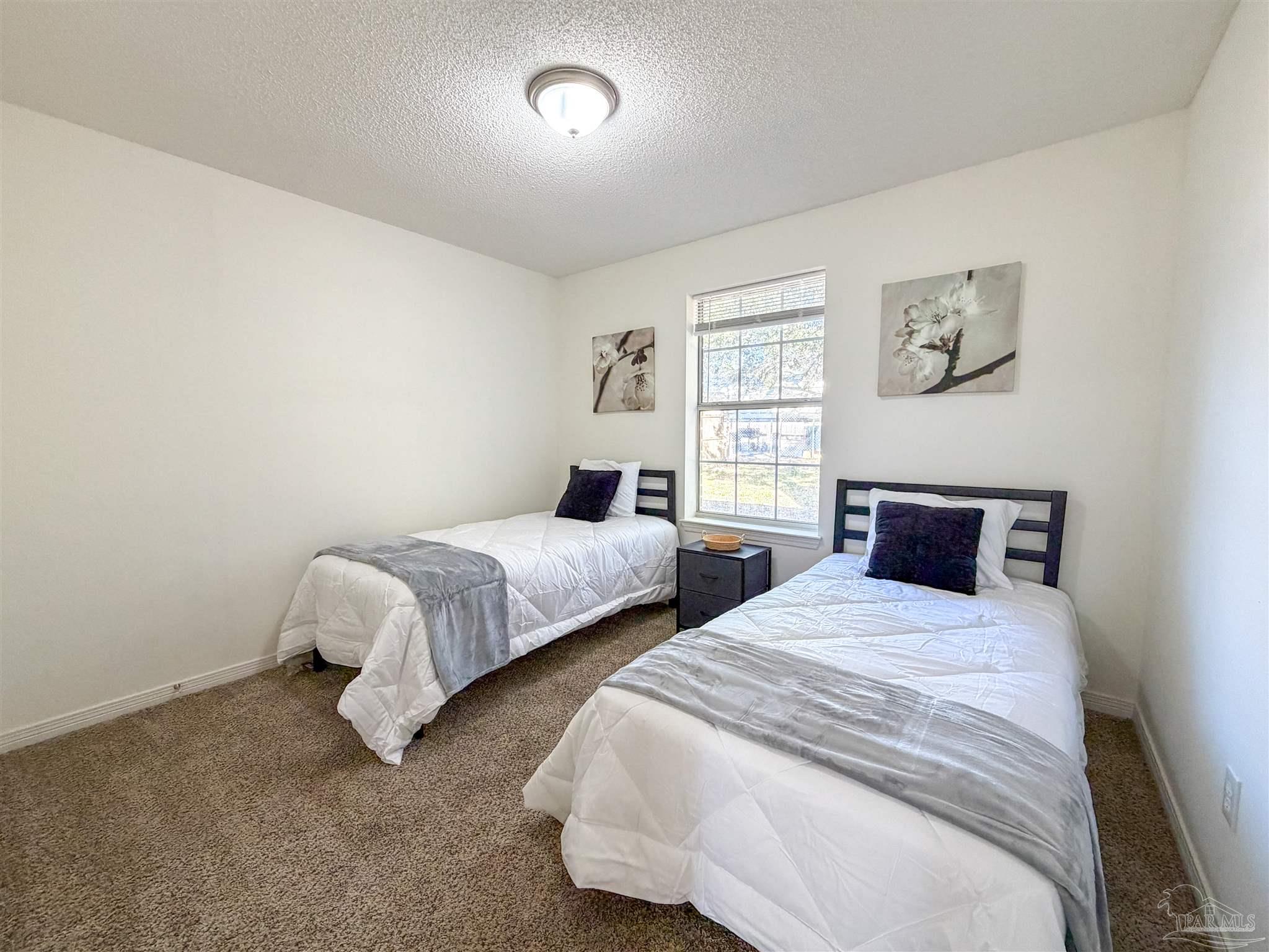 10660 Creek Ridge Dr
