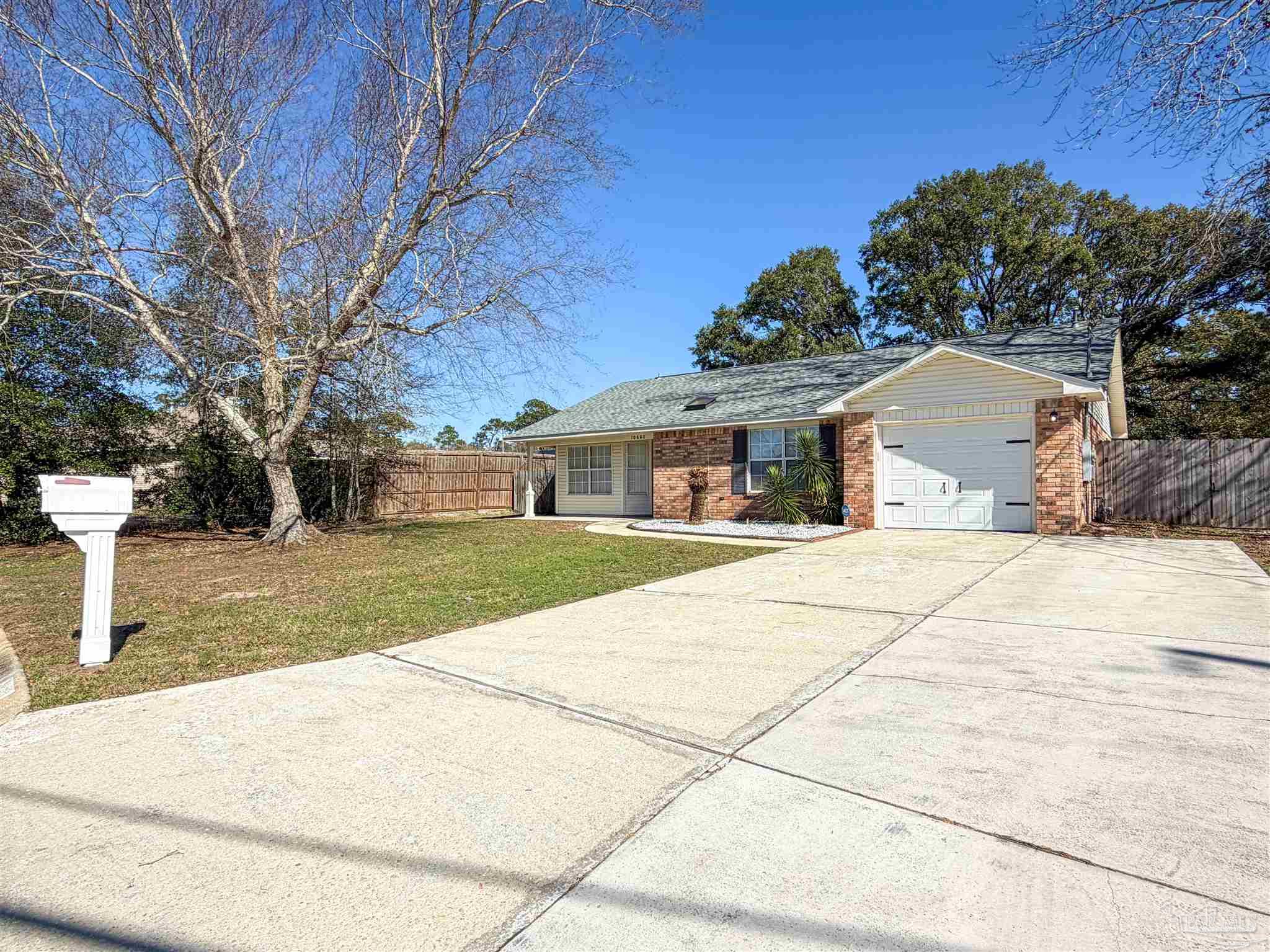 10660 Creek Ridge Dr