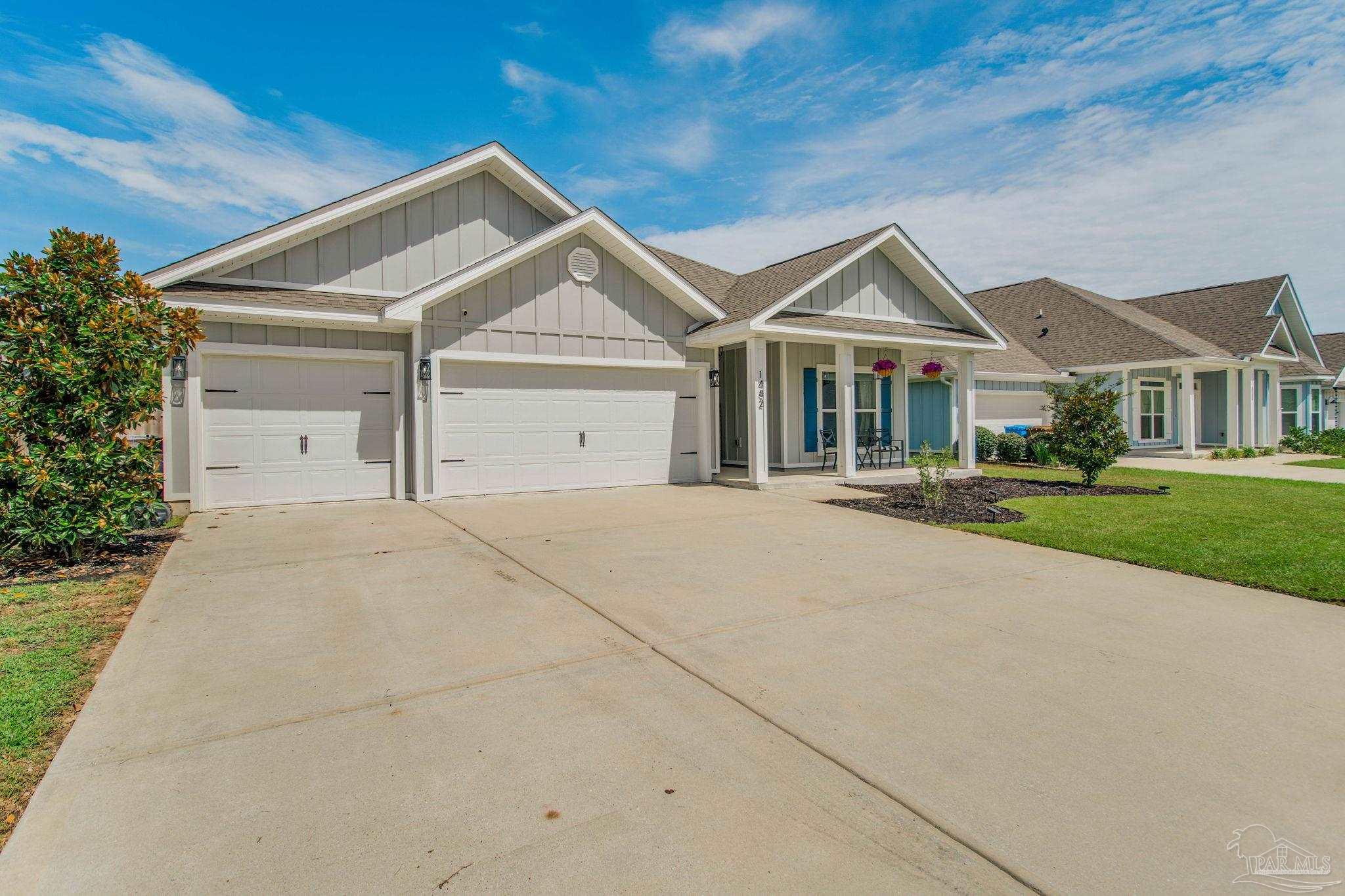 1482 Ballyhoo Dr