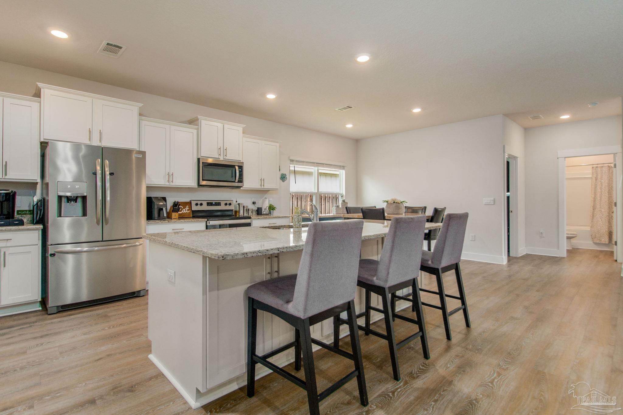 1482 Ballyhoo Dr