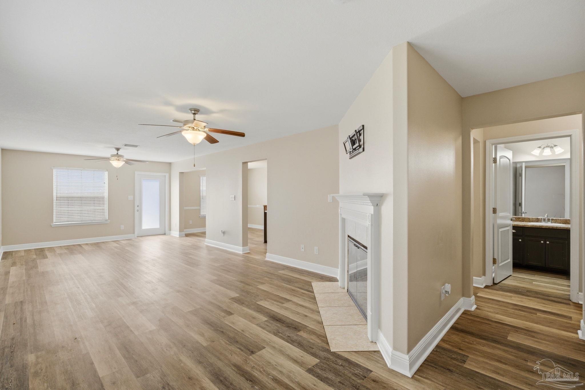 3799 Weatherstone Cir