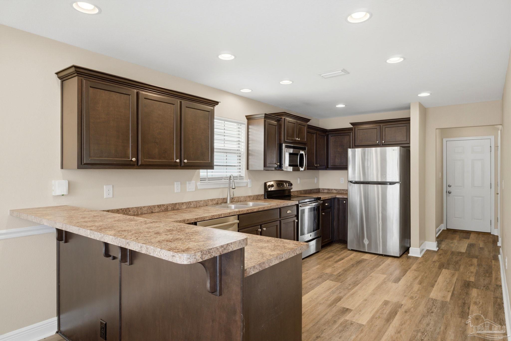 3799 Weatherstone Cir