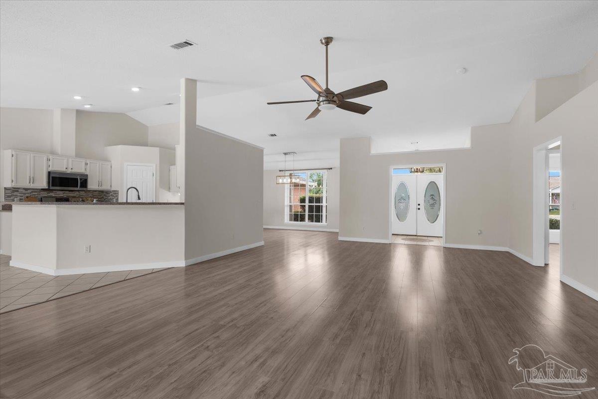 1697 Beachside Dr