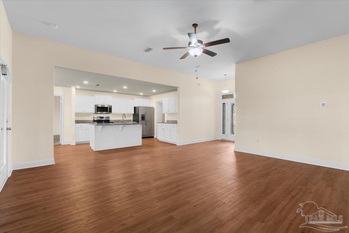 6041 Makenna Dr