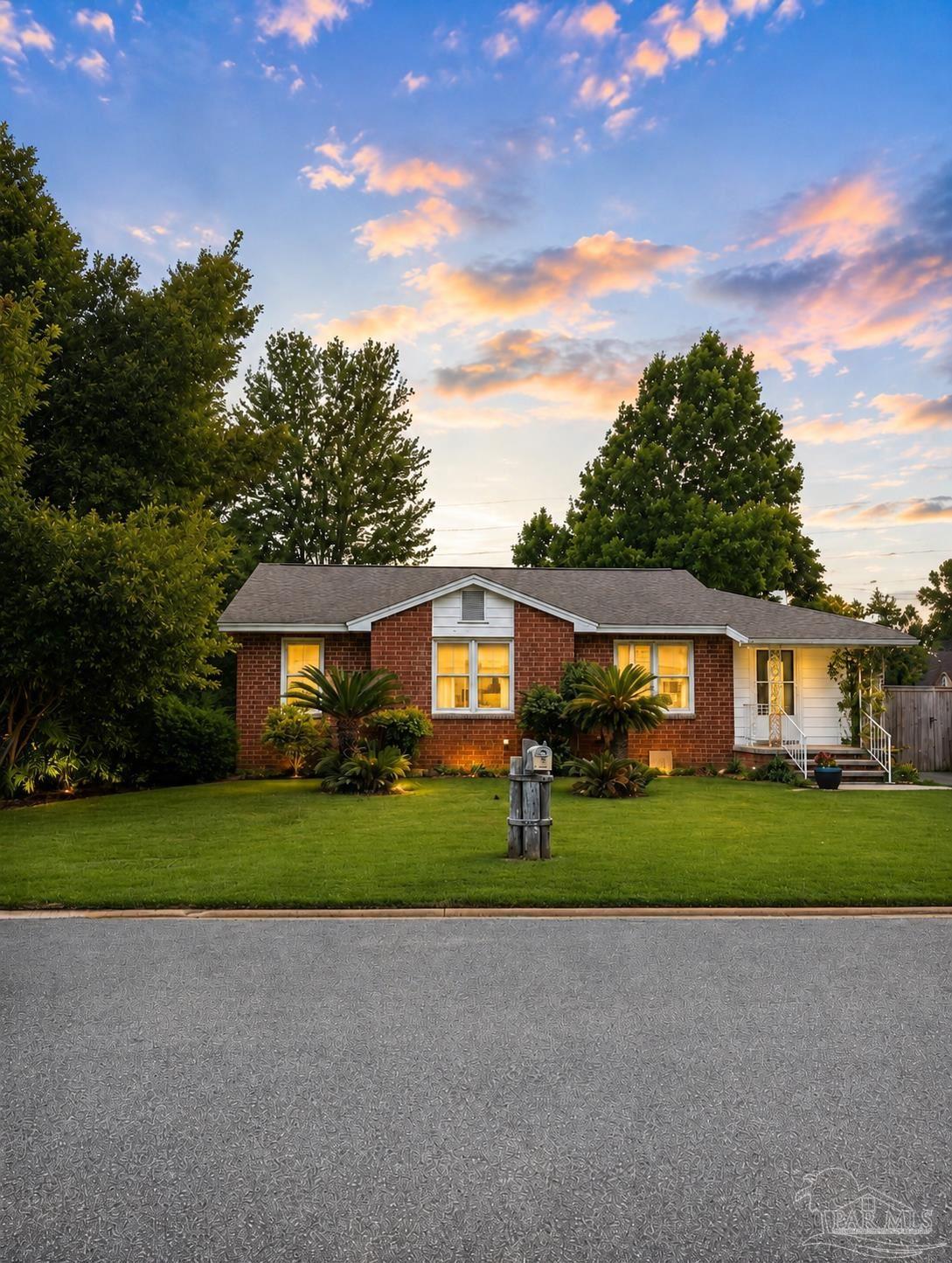 215 Berry Rd