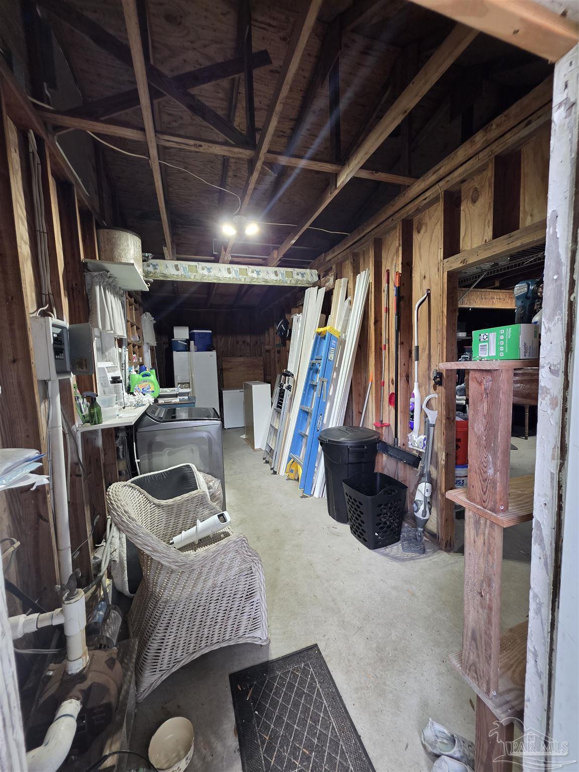 215 Berry Rd