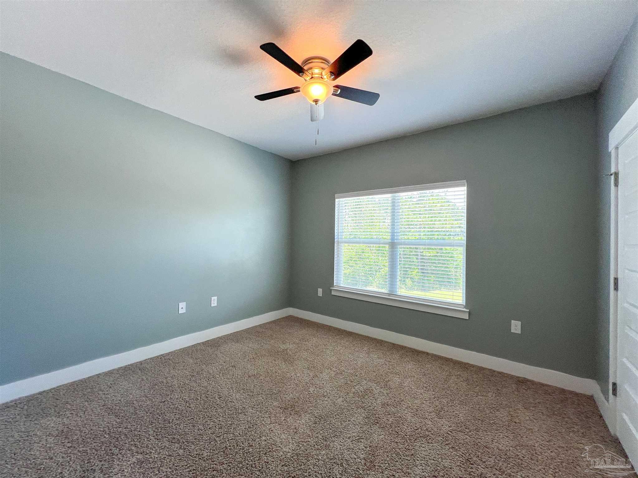 5709 Danbury Blvd