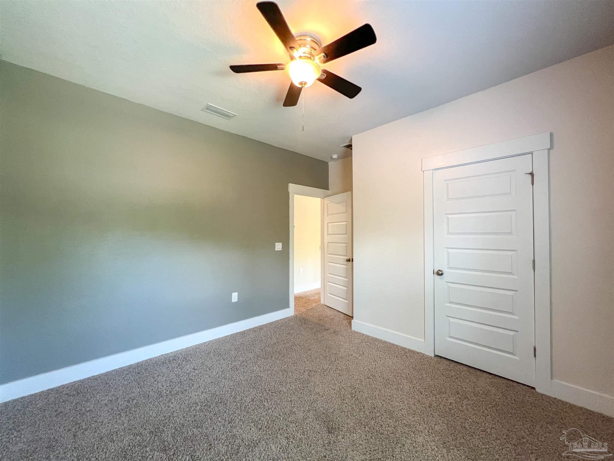 5709 Danbury Blvd
