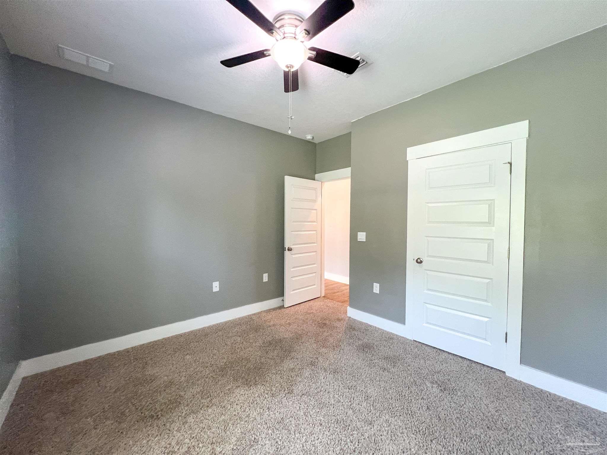 5709 Danbury Blvd