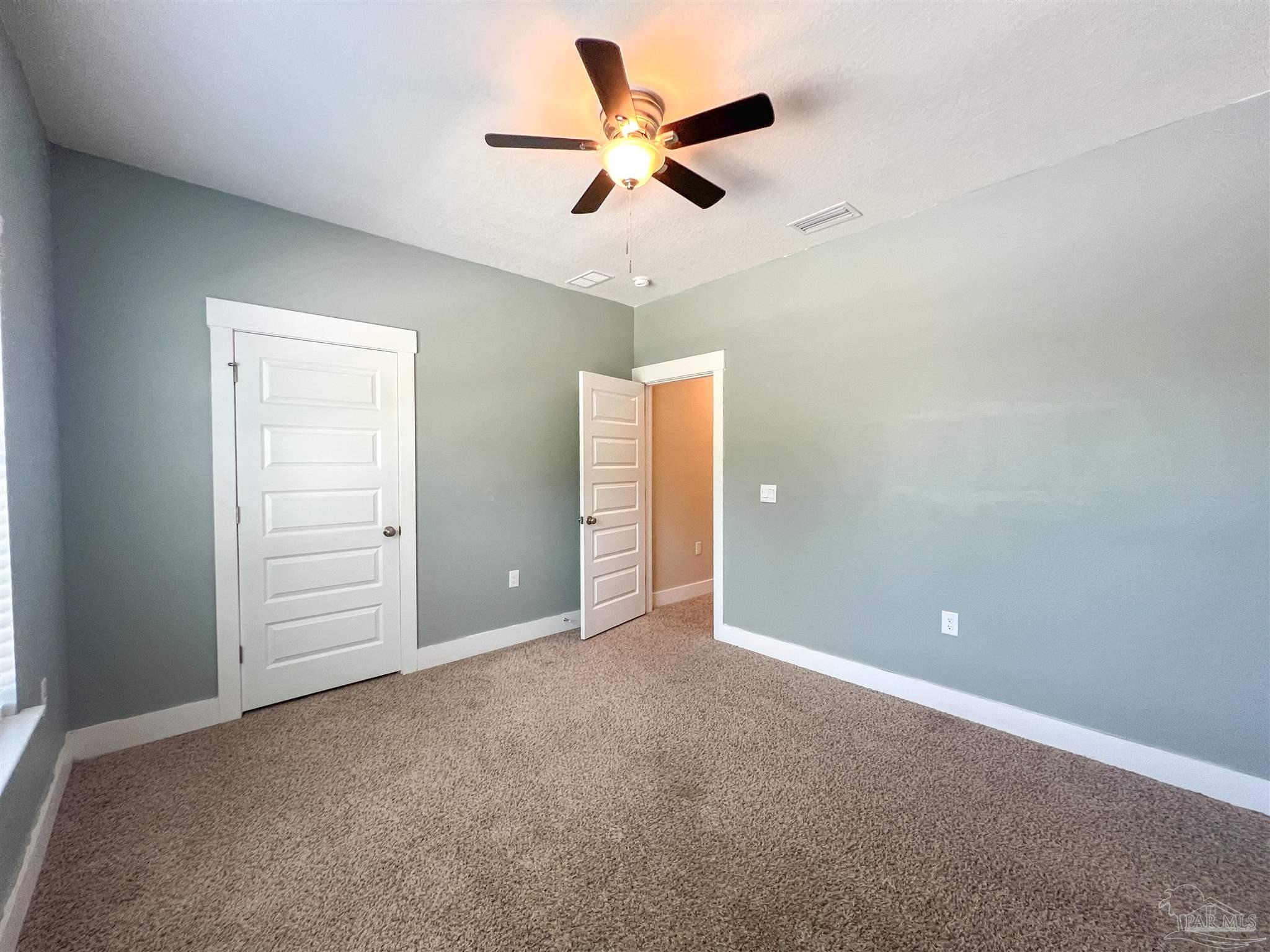 5709 Danbury Blvd