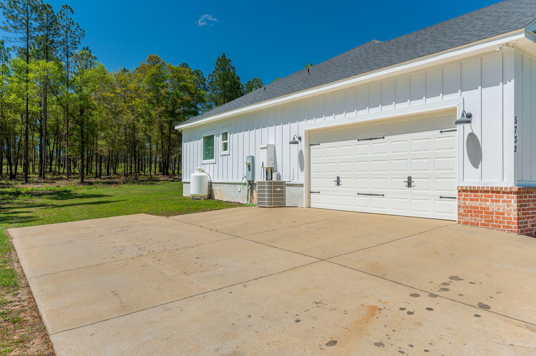 5732 Griffith Cemetery Road