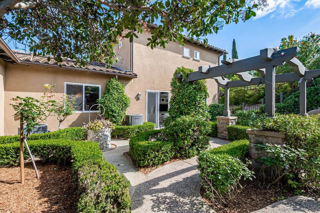 17094 Castello Circle