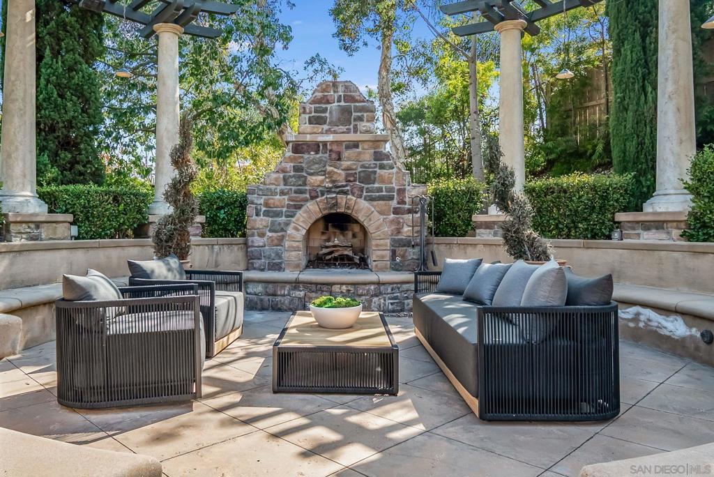 17094 Castello Circle