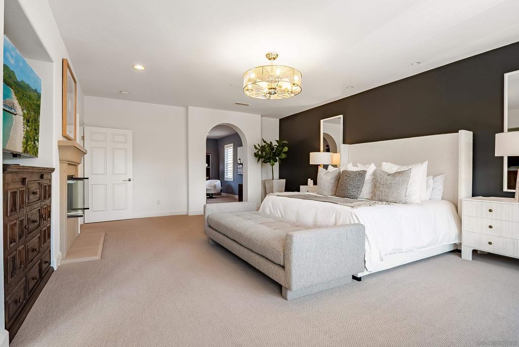 17094 Castello Circle