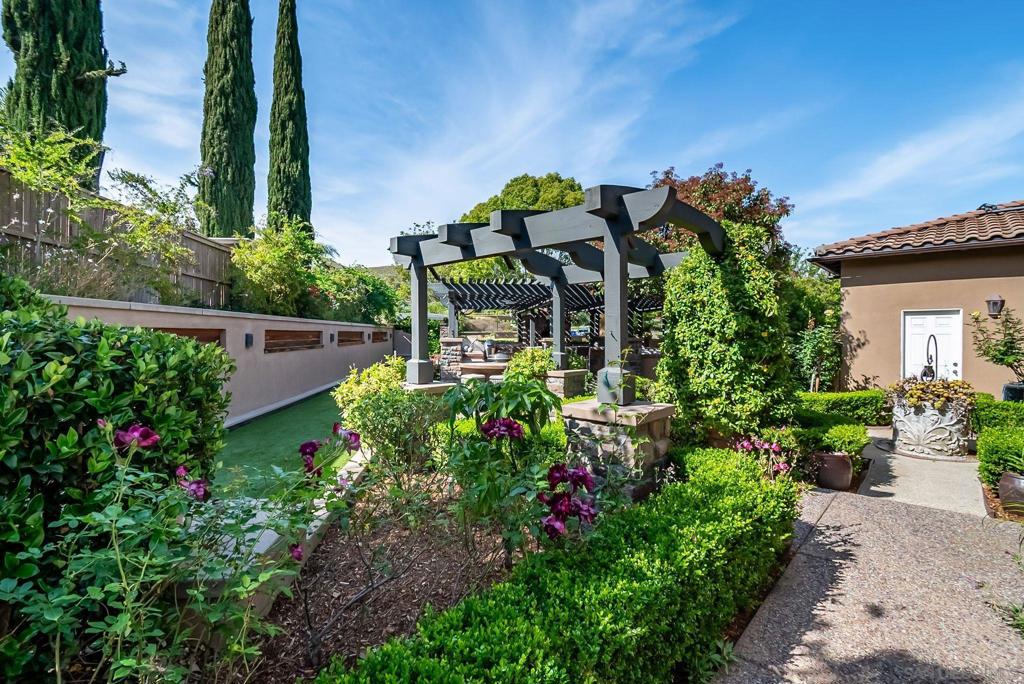 17094 Castello Circle