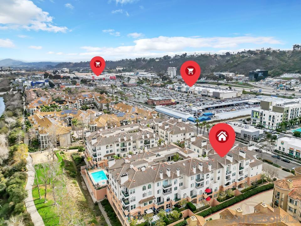 640 Camino De La Reina 1107