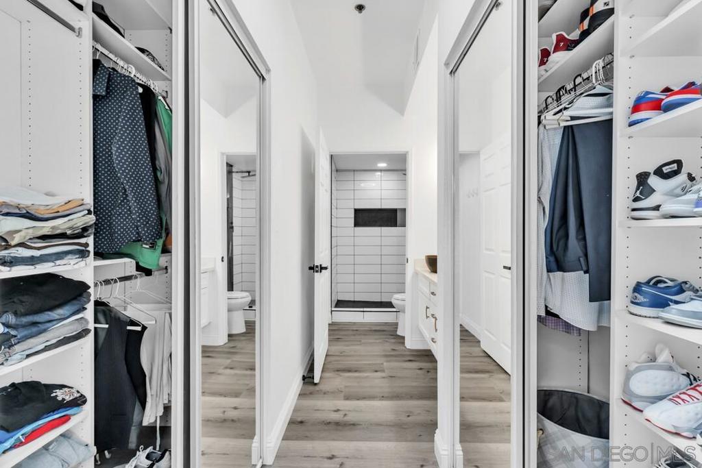 640 Camino De La Reina 1107