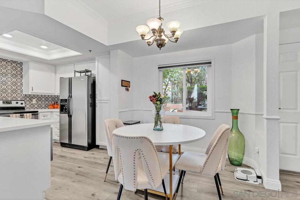 640 Camino De La Reina 1107