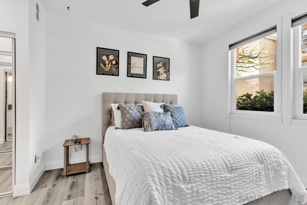 640 Camino De La Reina 1107