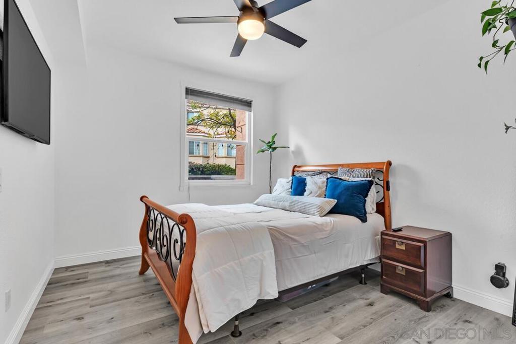 640 Camino De La Reina 1107