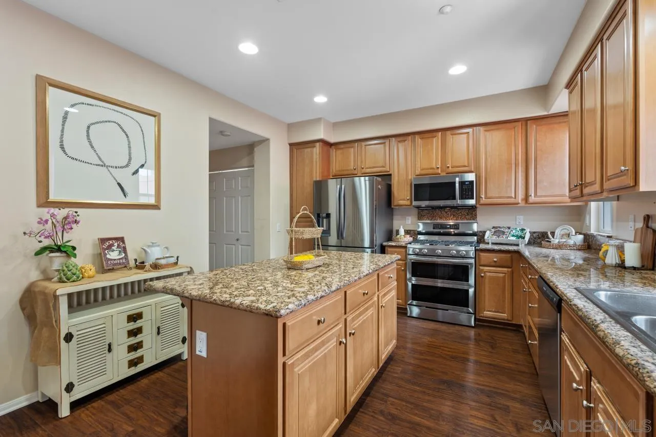 1305 Isabella Way