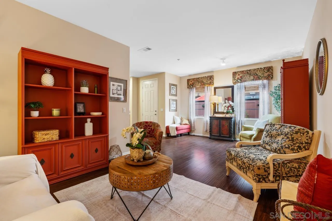 1305 Isabella Way